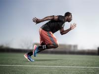 梅西重返赛场，败北首场状态出色，公牛观众沸腾！观众掌声雷动