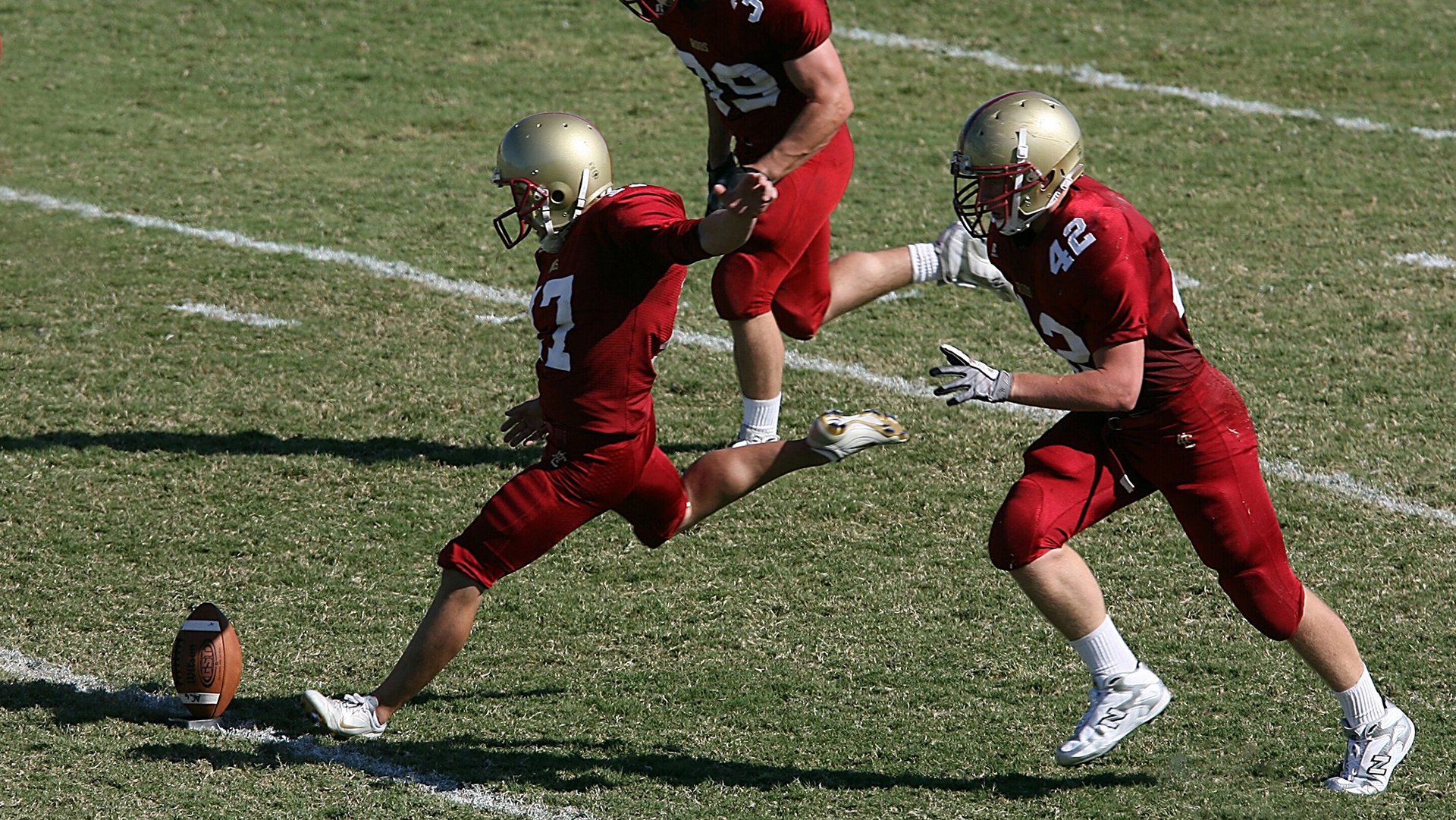 足球赛场焦点！克罗地亚队对阵美国队，老将回归赛场，再度燃起斗志